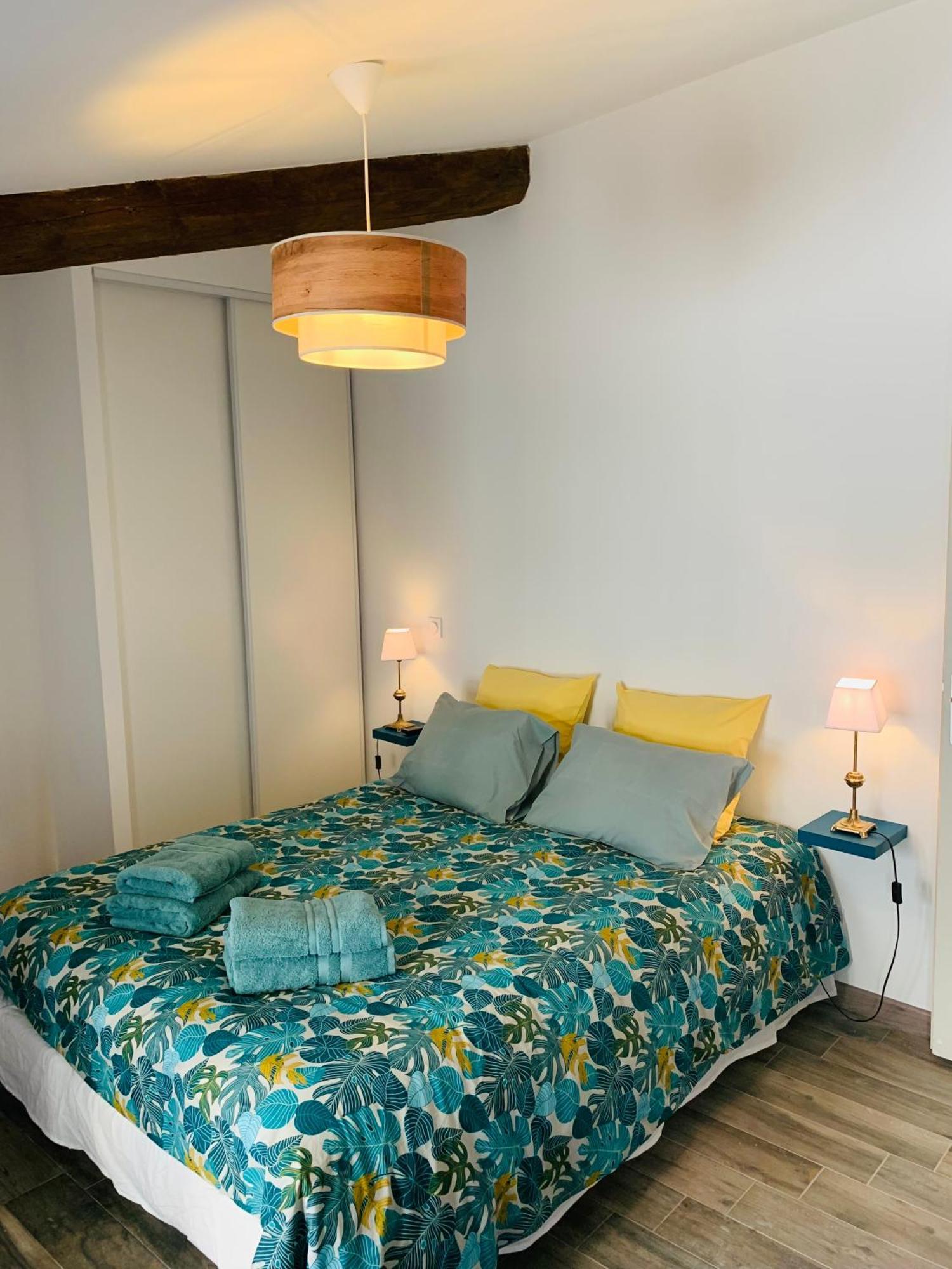 La Bonbonniere Gite De Charme Avec Jacuzzi Malaucene Luaran gambar